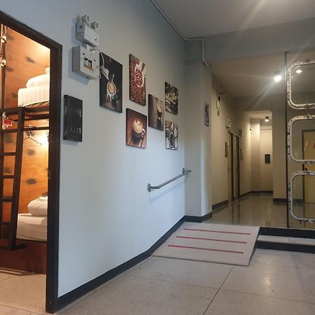 The 8 Factory Hotel Phitsanulok Buitenkant foto