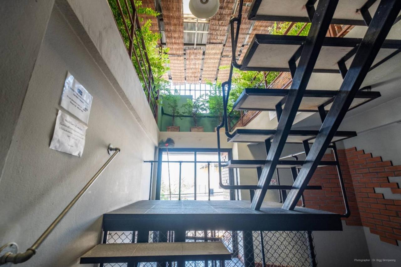 The 8 Factory Hotel Phitsanulok Buitenkant foto