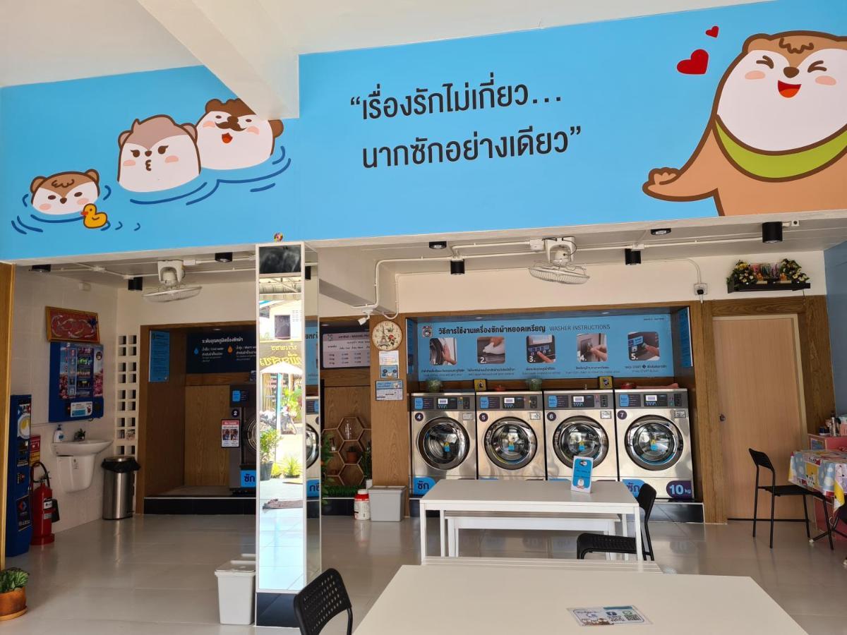 The 8 Factory Hotel Phitsanulok Buitenkant foto