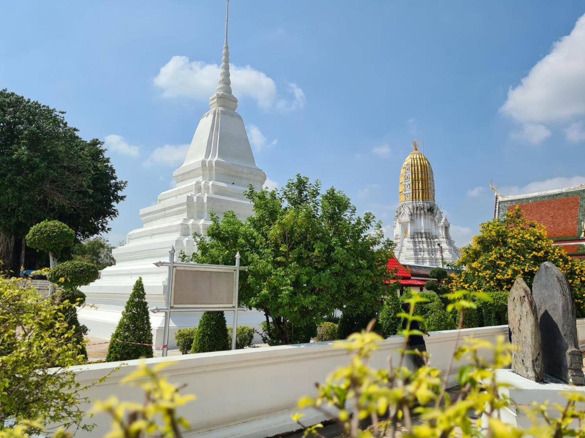 The 8 Factory Hotel Phitsanulok Buitenkant foto